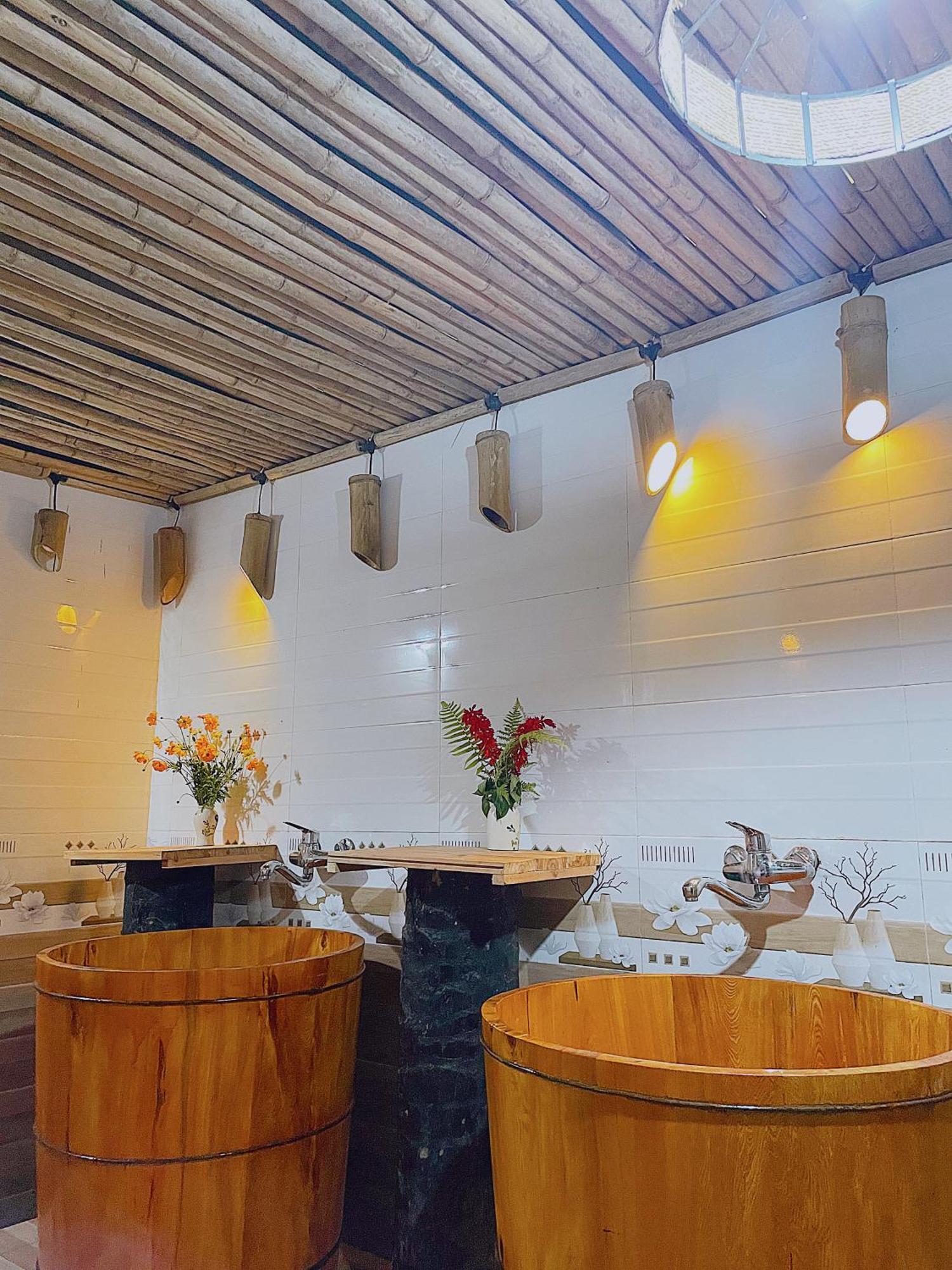 Ngu Chi Son Trekking Sapa Hotel Exterior photo